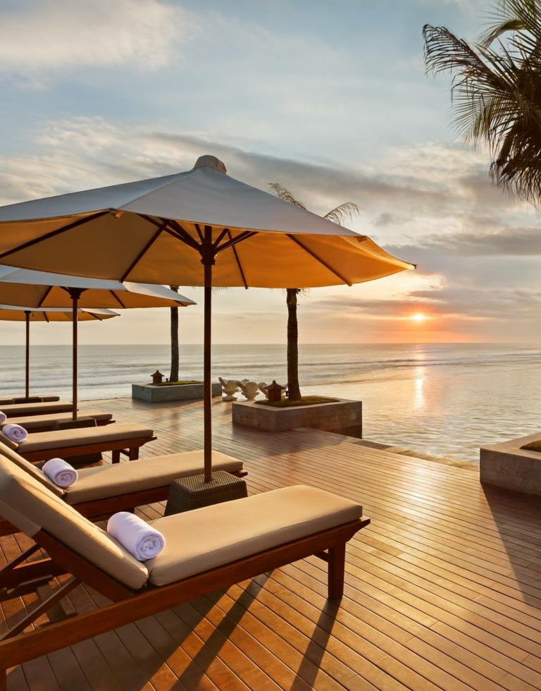 terrasse-bois-teak-coucher-soleil