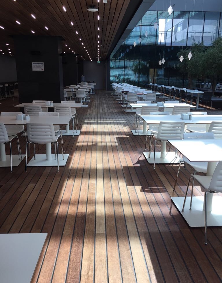 Merbau_Wood-hardwood-decking-invisible-fixation-Softline-Vetedy_Turkisch national Bank Klassis-5