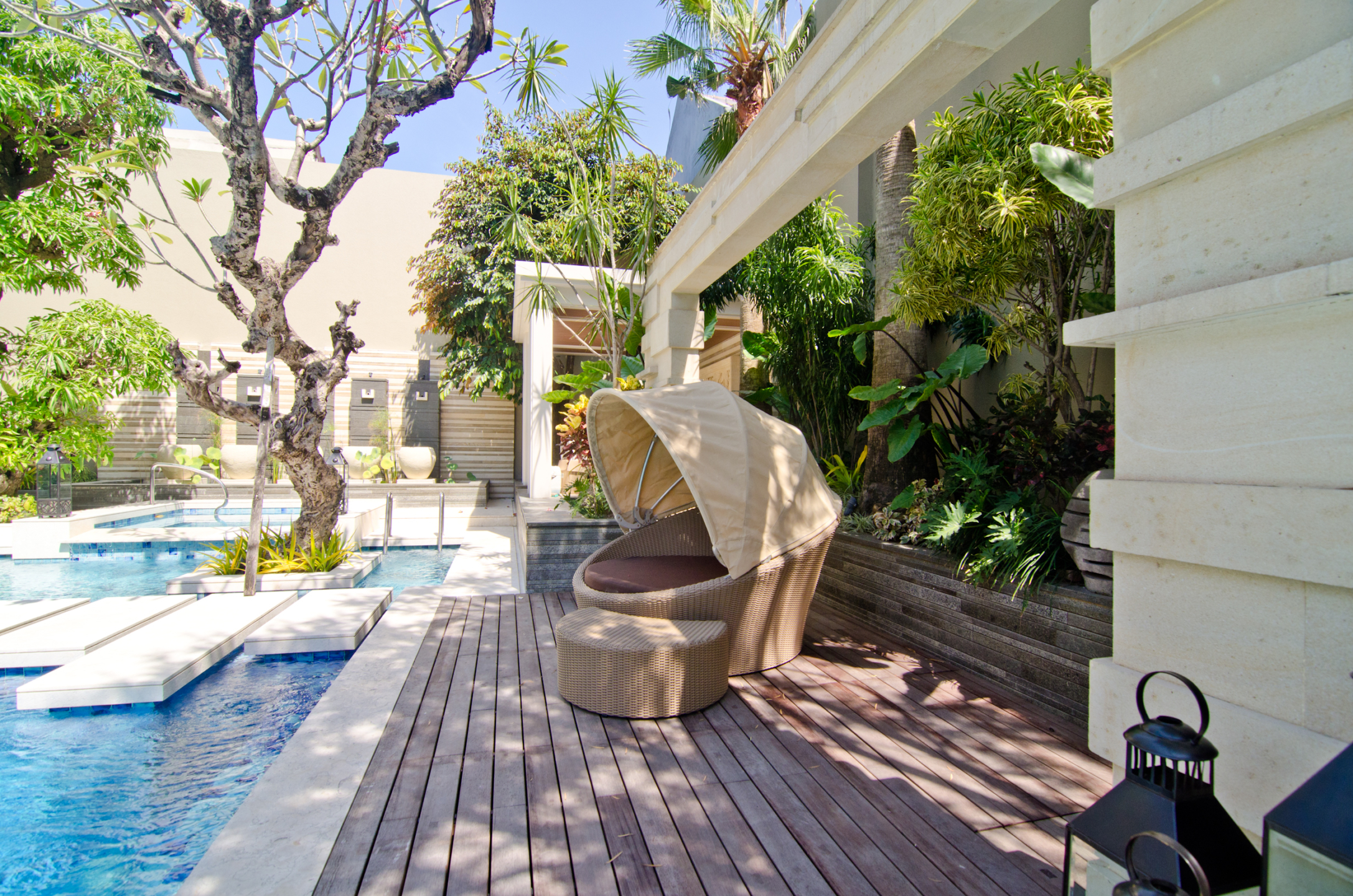 terrasse-merbau-piscine