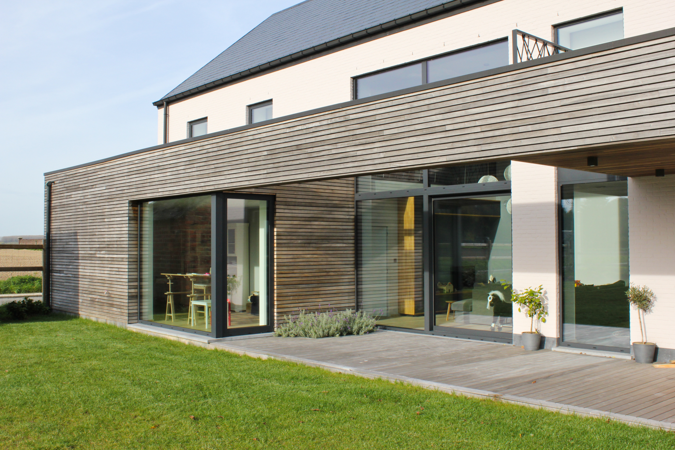 terrasse-padouk-grisee-bardage