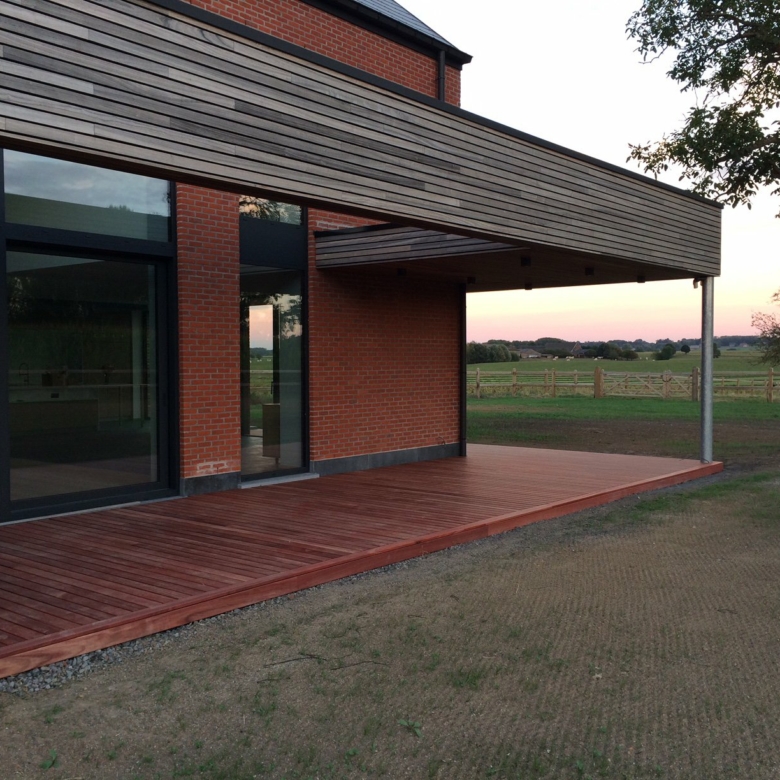 terrasse-bardage-bois-padouk