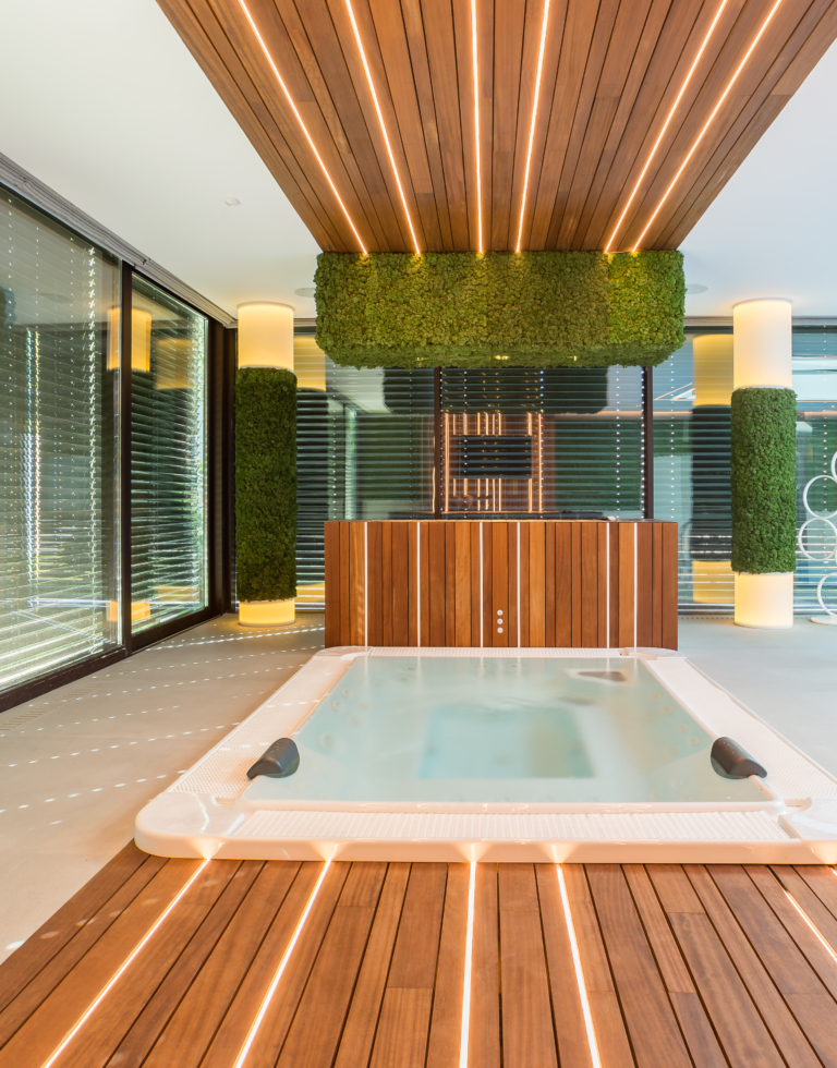 bardage-padouk-jacuzzi