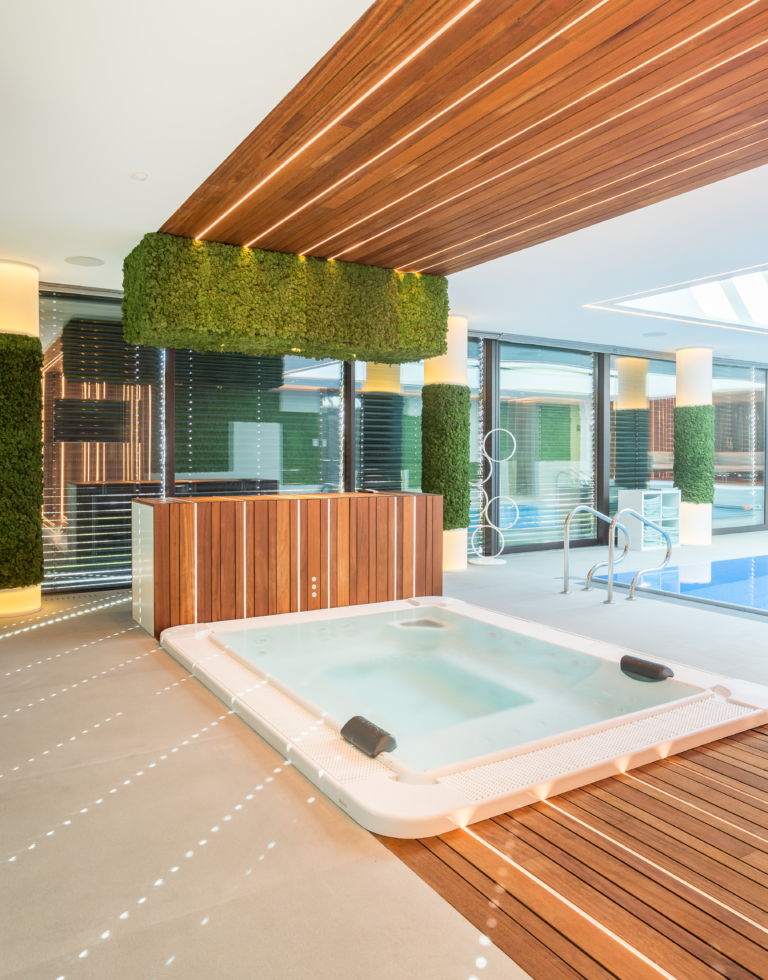 bardage-led-padouk-largeur-mixte