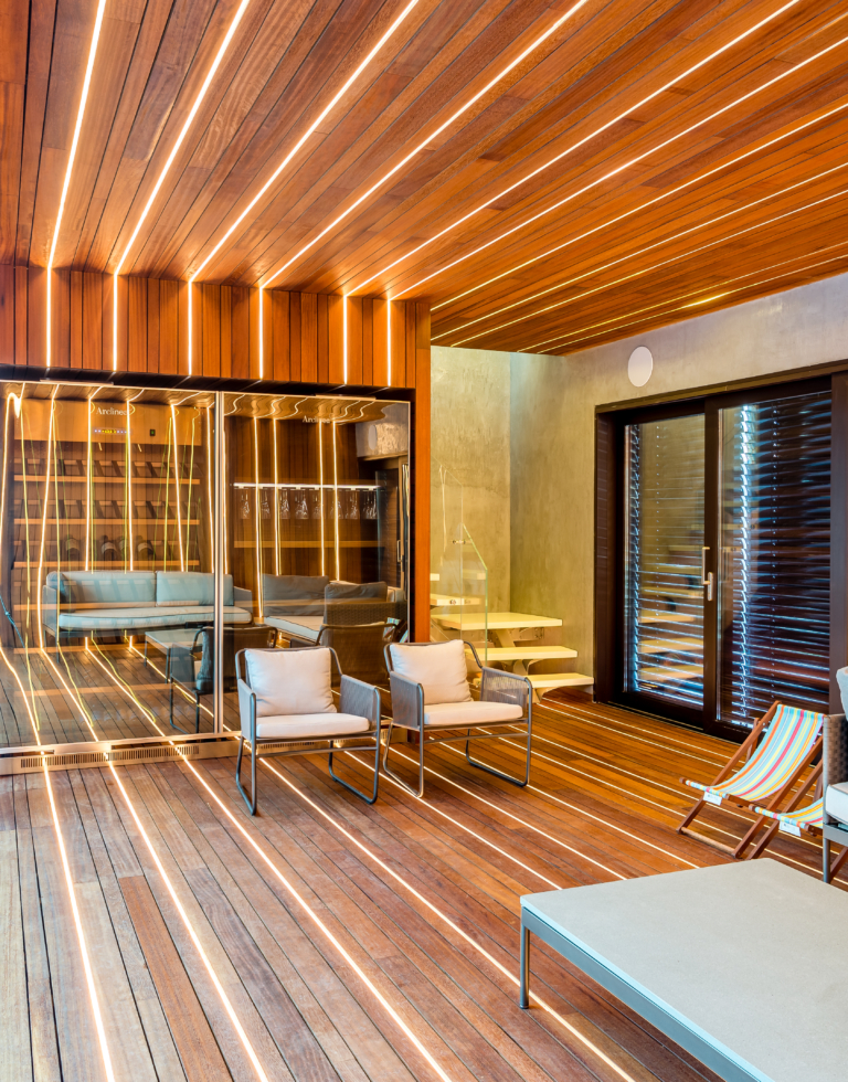 salle-detente-bardage-padouk