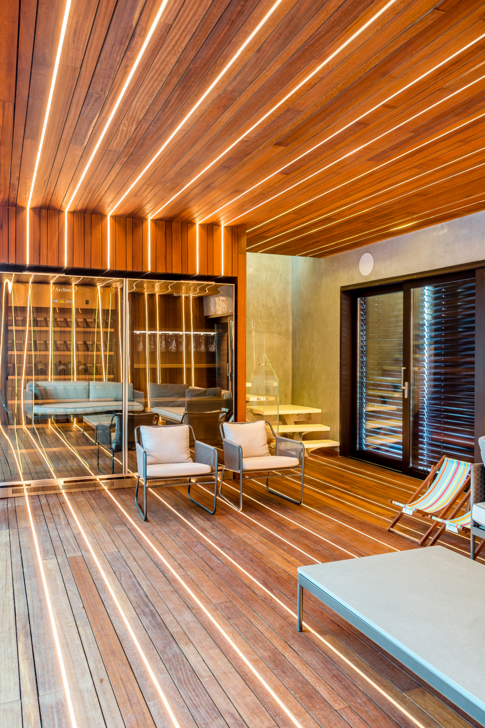 salle-detente-bardage-padouk